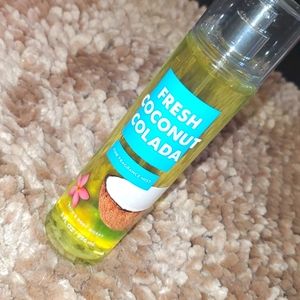 FRESH COCONUT COLADA